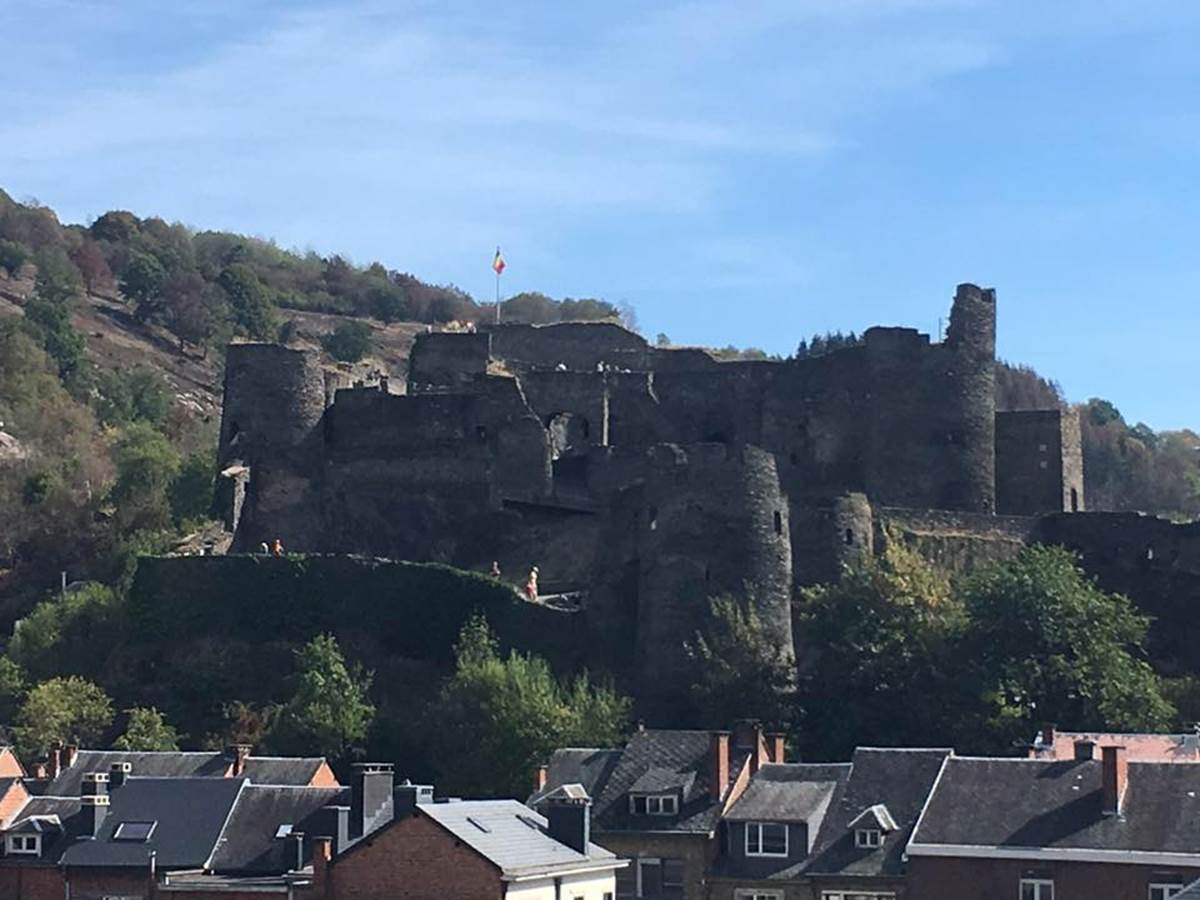 Van La Roche En Ardenne La Roche En Ardenne